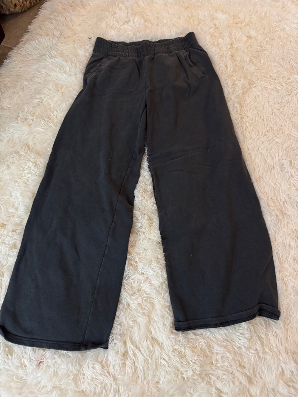 AERIE DARK GRAY WIDE LEG SWEATPANTS